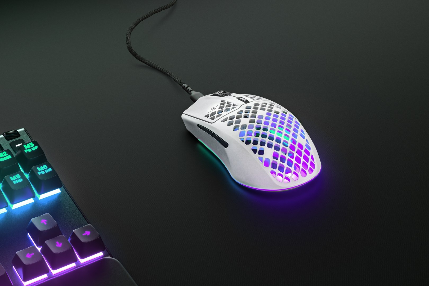 SteelSeries Aerox 3 Snow 超輕量遊戲滑鼠