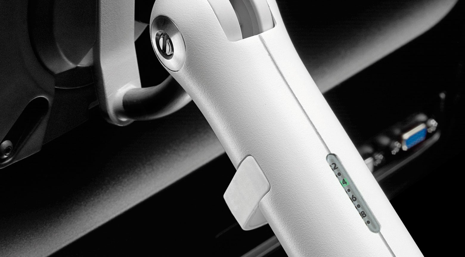 Colebrook Bosson Saunders Flo Monitor Arm 顯示器支架(White)