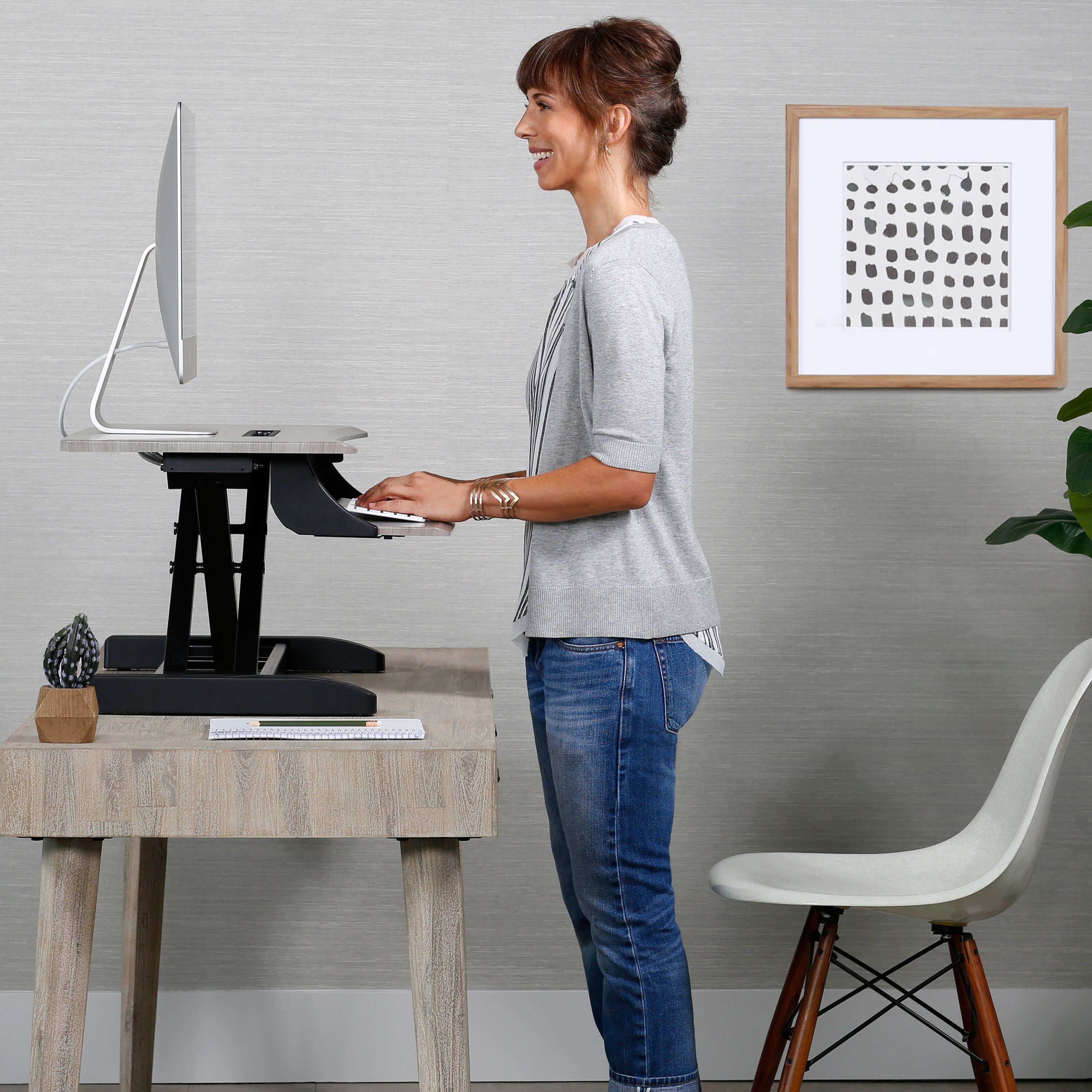 Ergotron WorkFit Z MINI 坐立式桌面(33-458-917)