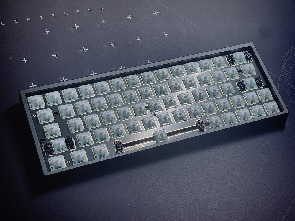 Rakka H64 磁軸電競鍵盤(噴塗白)
