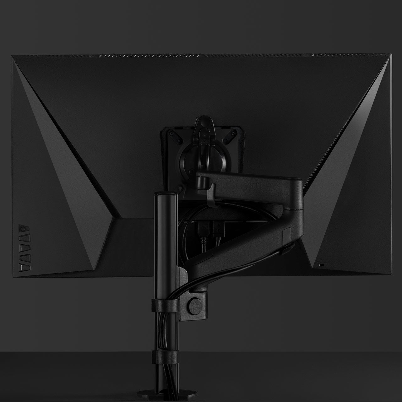 Colebrook Bosson Saunders Lima Monitor Arm 顯示器支架連桌面夾(Black)