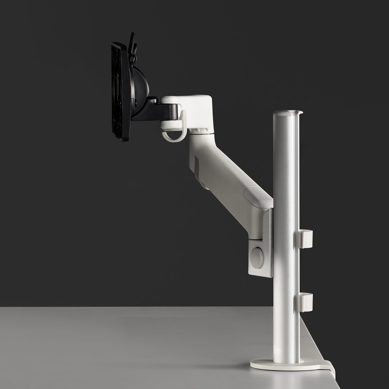 Colebrook Bosson Saunders Lima Monitor Arm 顯示器支架連桌面夾(White)
