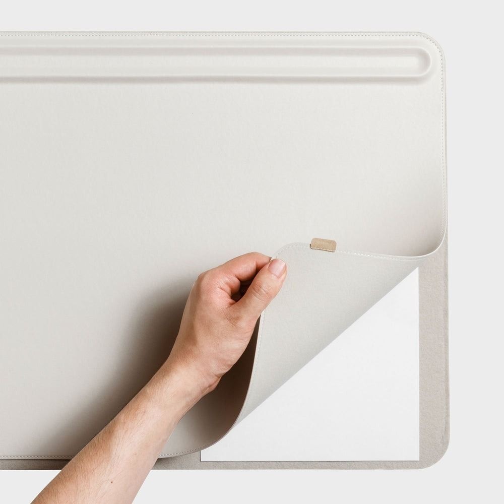 Orbitkey Desk Mat 皮革辦公桌墊(米白色-Large/大碼)