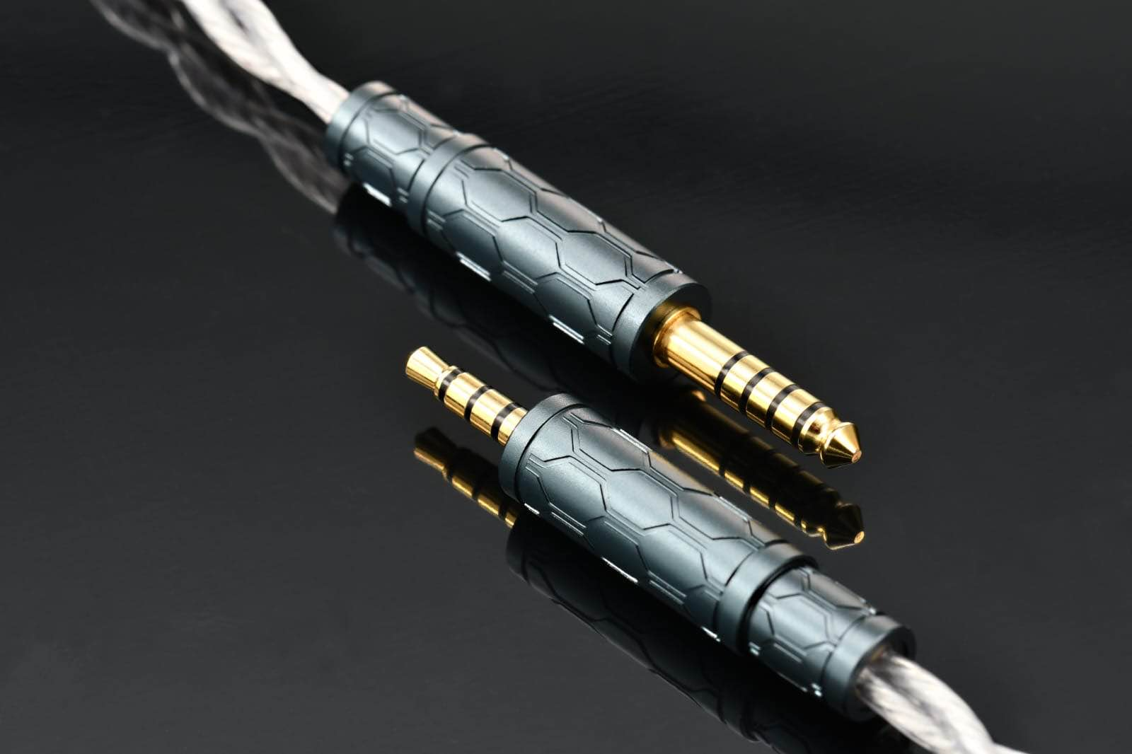 Kinera Gramr Pro 多用途耳機升級線(CIEM 2pin-3.5mm + 4.4mm)