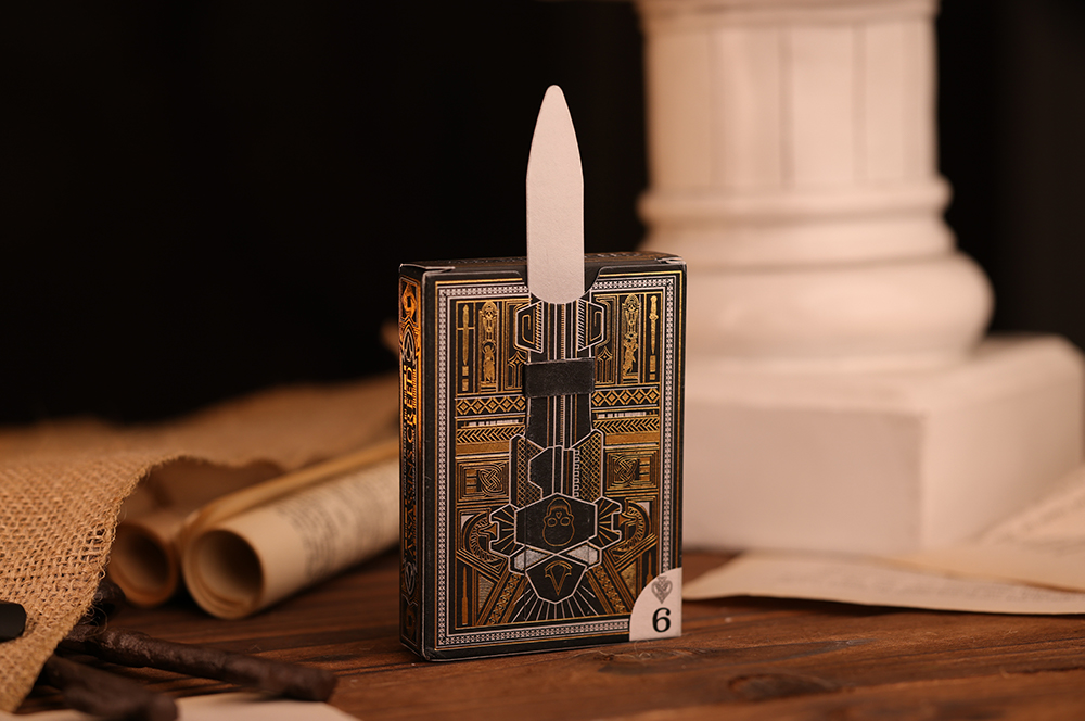 Room One Cards《刺客信條：Assassins Creed Legacy》Playing Cards 啤牌(BLACK HIDDEN BLADE Edition)