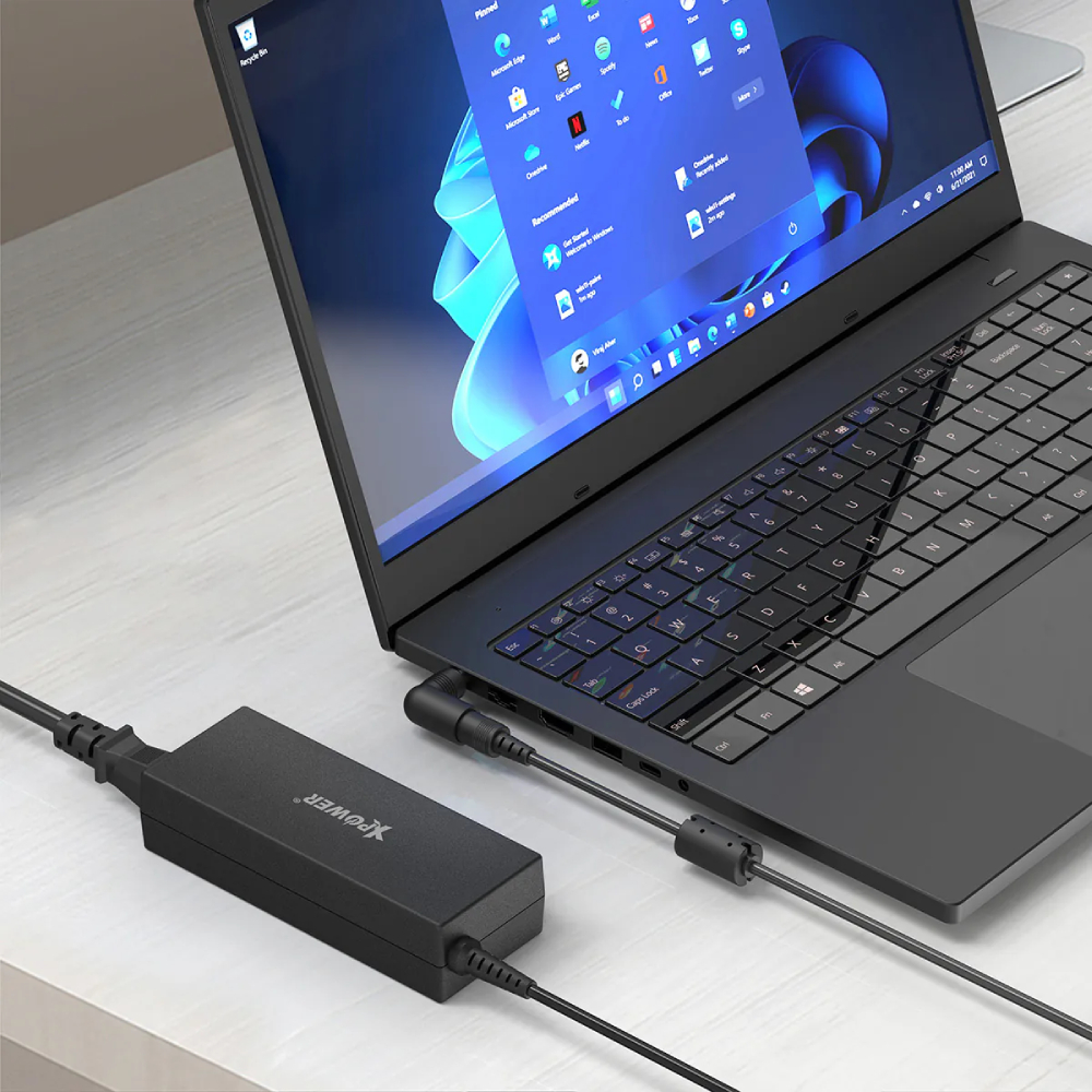 XPower LA1 萬用手提電腦充電器(Black)