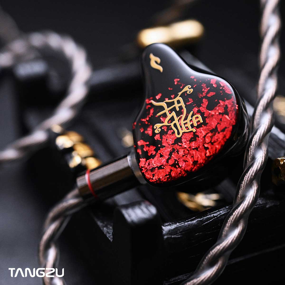 TANGZU 唐族 哪吒 (6動鐵 + 1駐極體靜電單元) 入耳式耳機