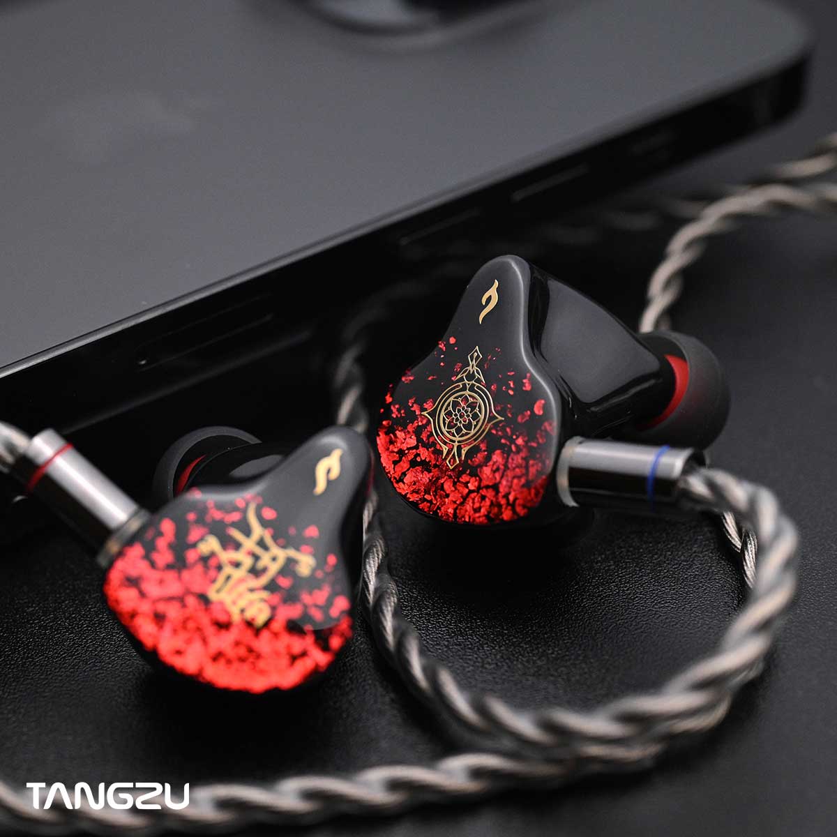 TANGZU 唐族 哪吒 (6動鐵 + 1駐極體靜電單元) 入耳式耳機