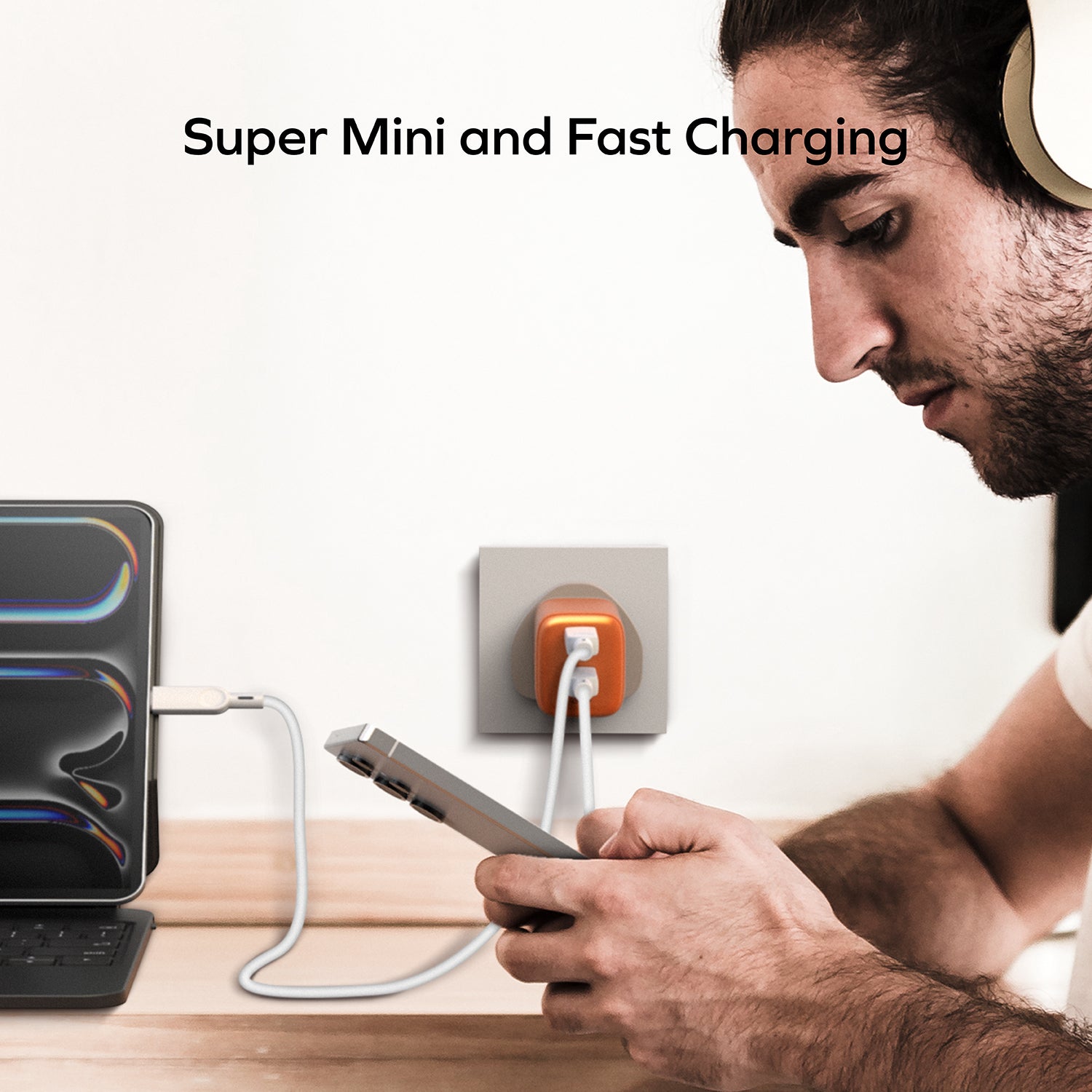 MOMAX 1-Charge 2-Port 45W GaN 雙輸出充電器(UM81)(白色)
